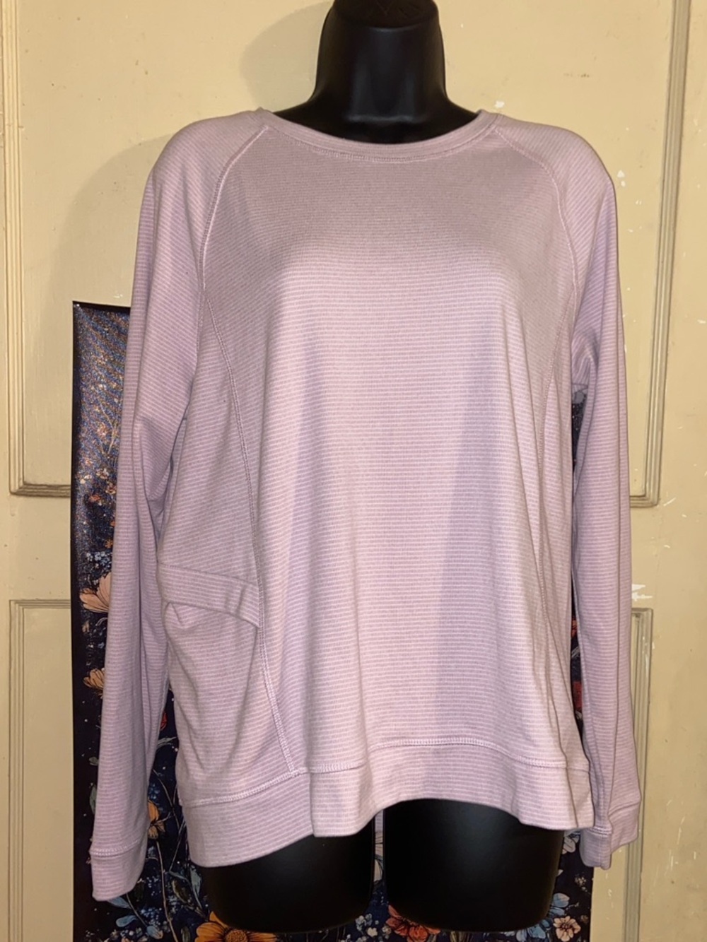 AVALANCHE PINK & WHITE SWEATSHIRT Large Side Pocket - Picture 1 of 5